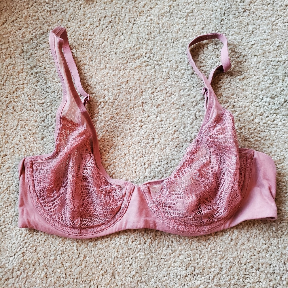 Victoria's Secret bralette, light pink and lace, 32D